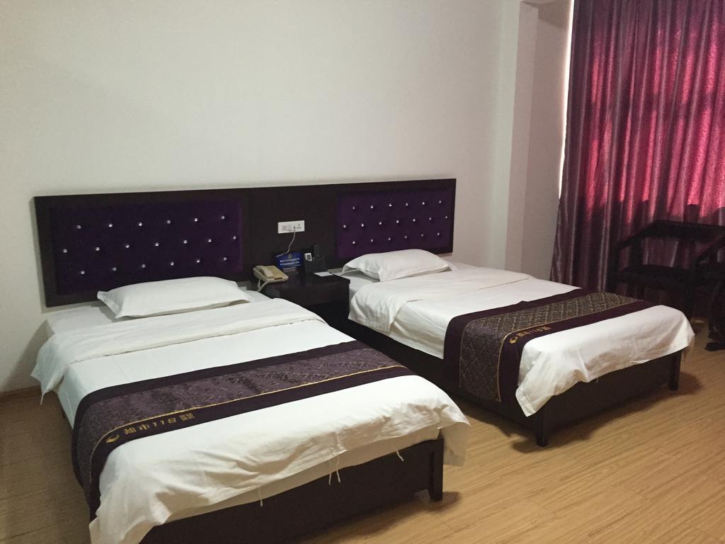 City 118 Inn Γκουιλίν Δωμάτιο φωτογραφία